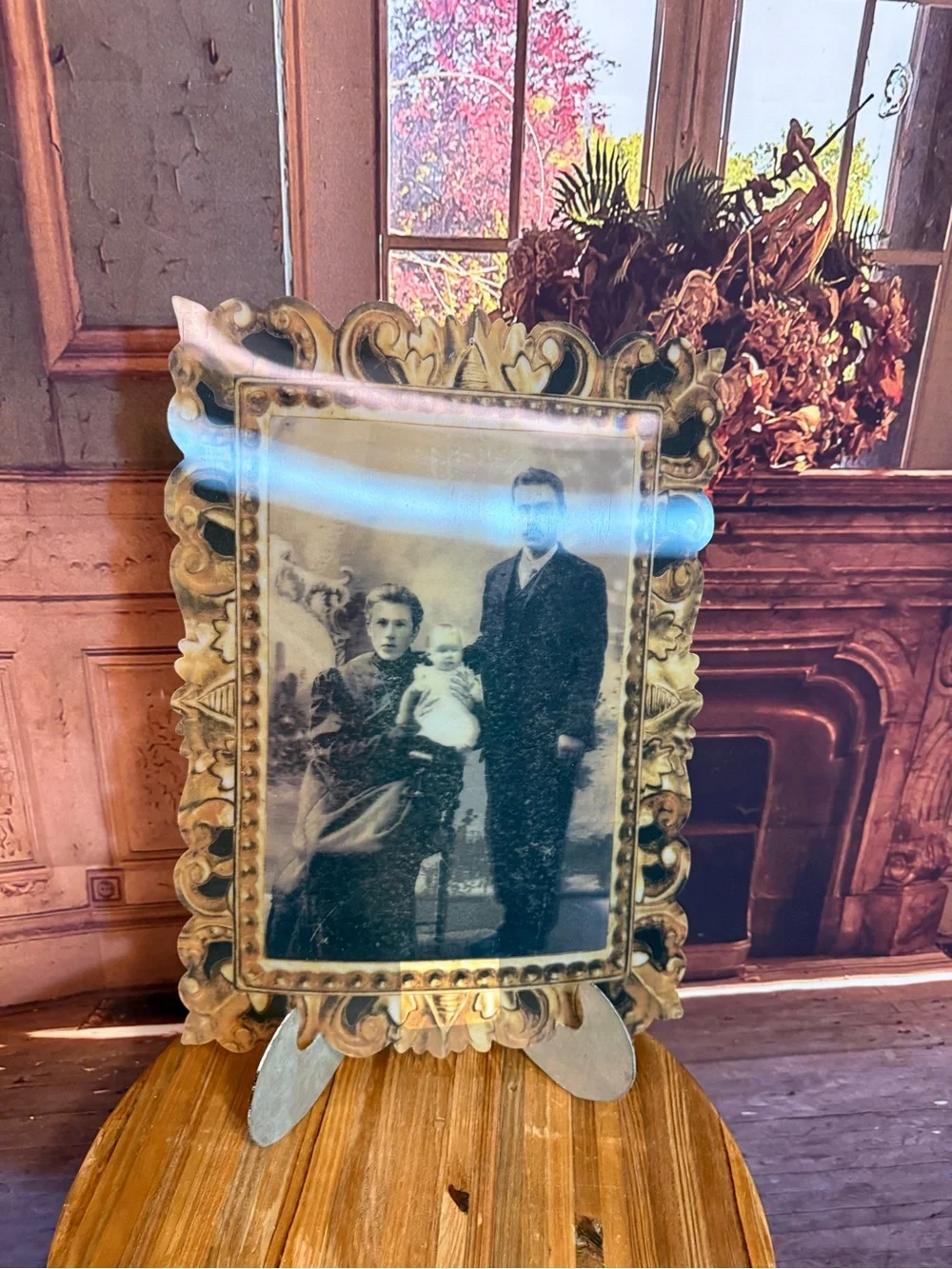 Halloween Lenticular Faux Ornate Decorative Creepy Wall Family Portrait Changes